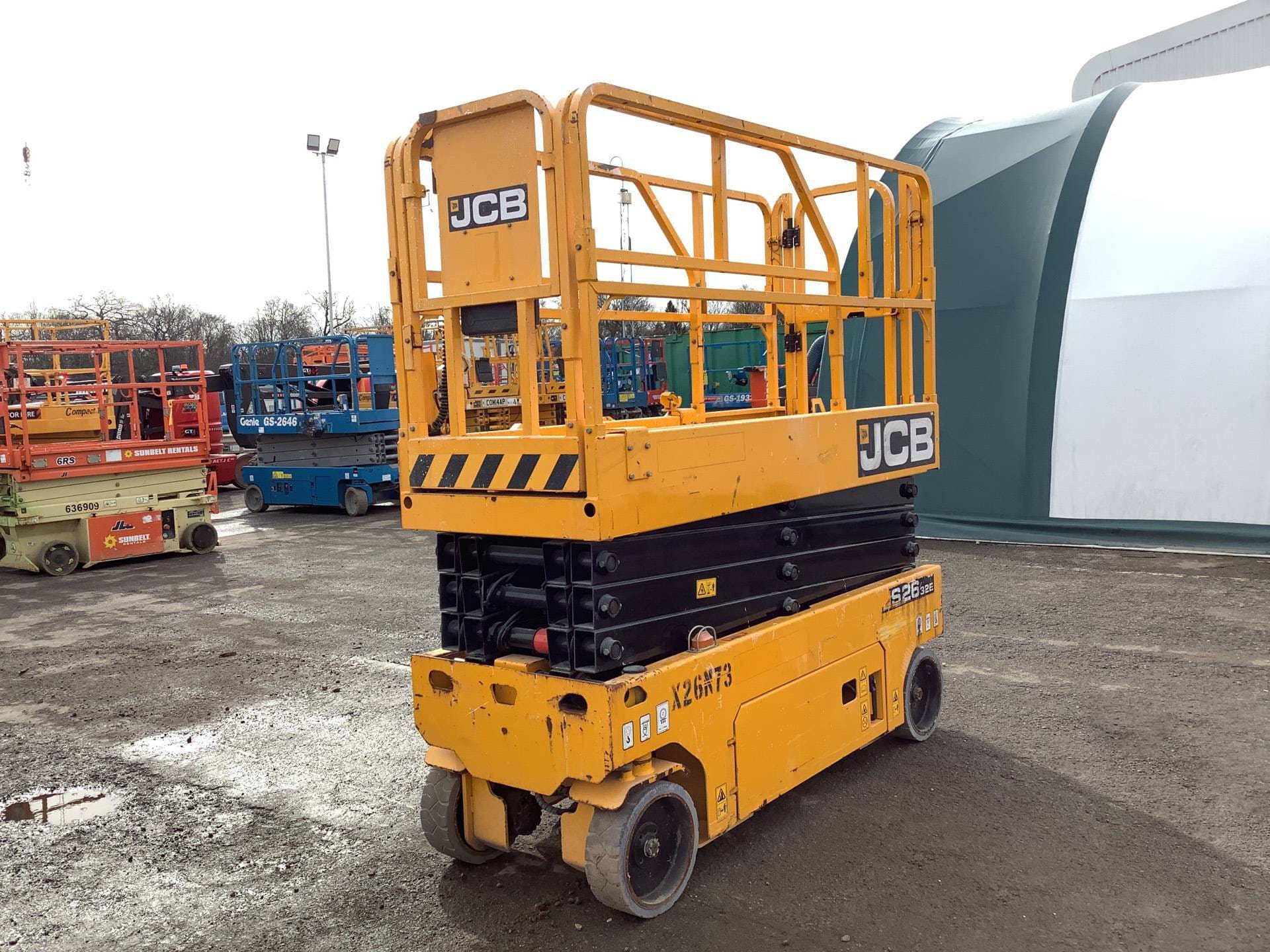 2017 JCB S2632E Electric Scissor lift