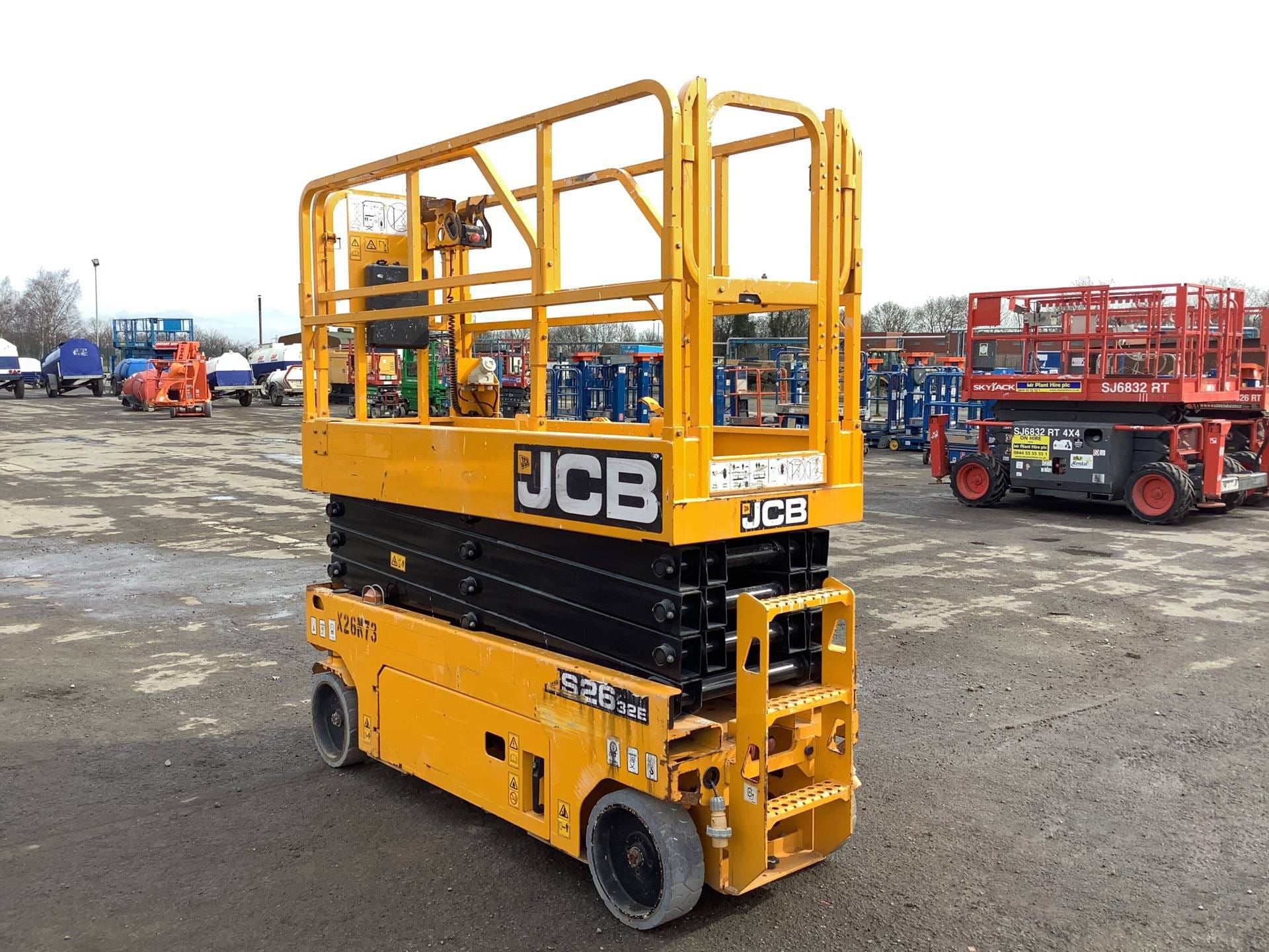 2017 JCB S2632E Electric Scissor lift