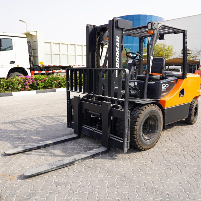 2021 Doosan D50SC-5 5 ton Pneumatic Tire Forklift (Unused)