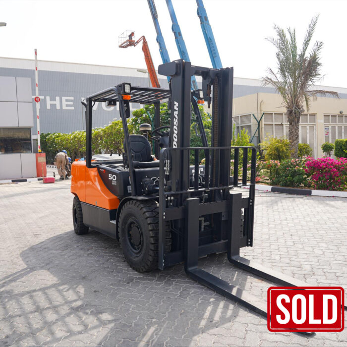 2022 Doosan D50SC-5 5 ton Pneumatic Tire Forklift (Unused)