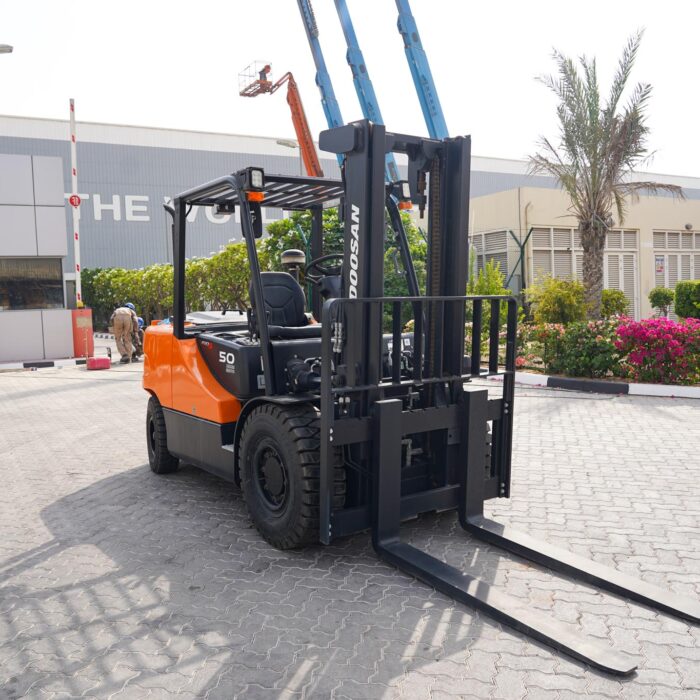2022 Doosan D50SC-5 5 ton Pneumatic Tire Forklift (Unused)