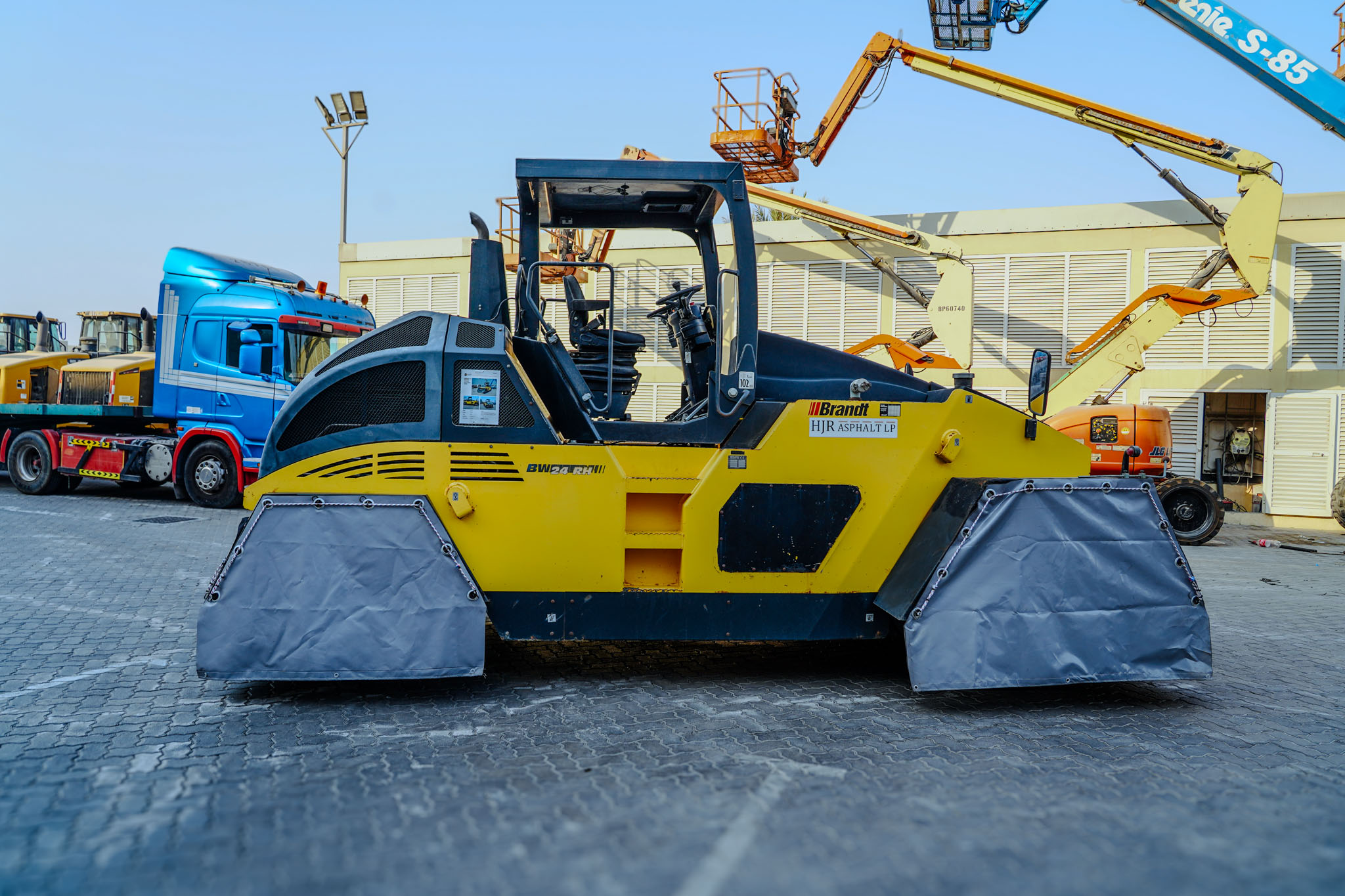 2008 BOMAG BW24RH 8 Wheel Pneumatic Roller - Image 8