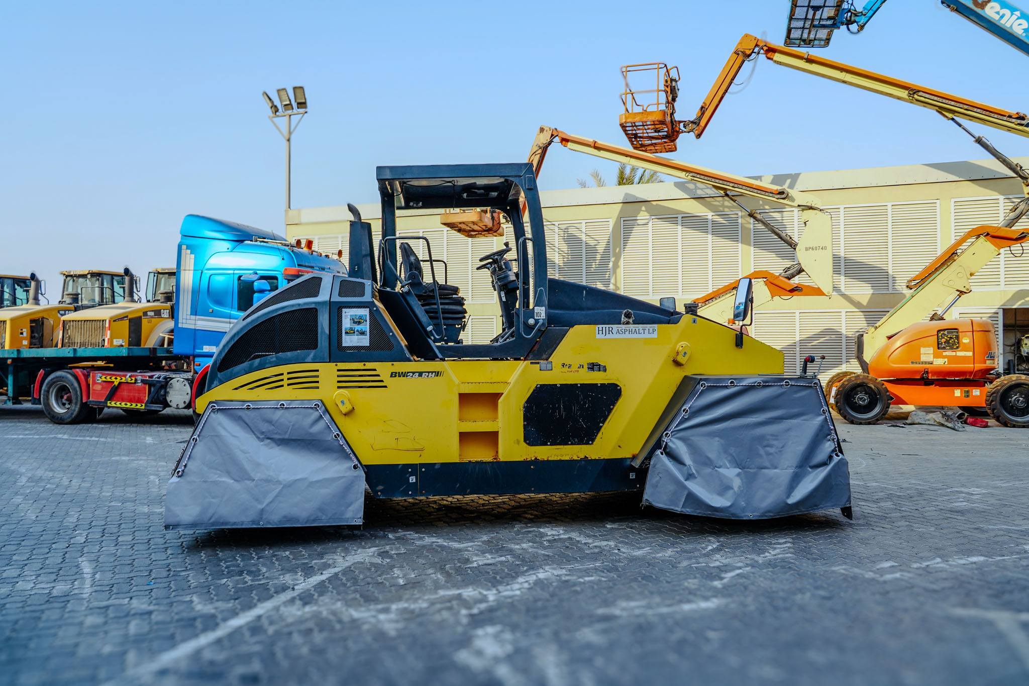 2008 BOMAG BW24RH 8 Wheel Roller - Image 9