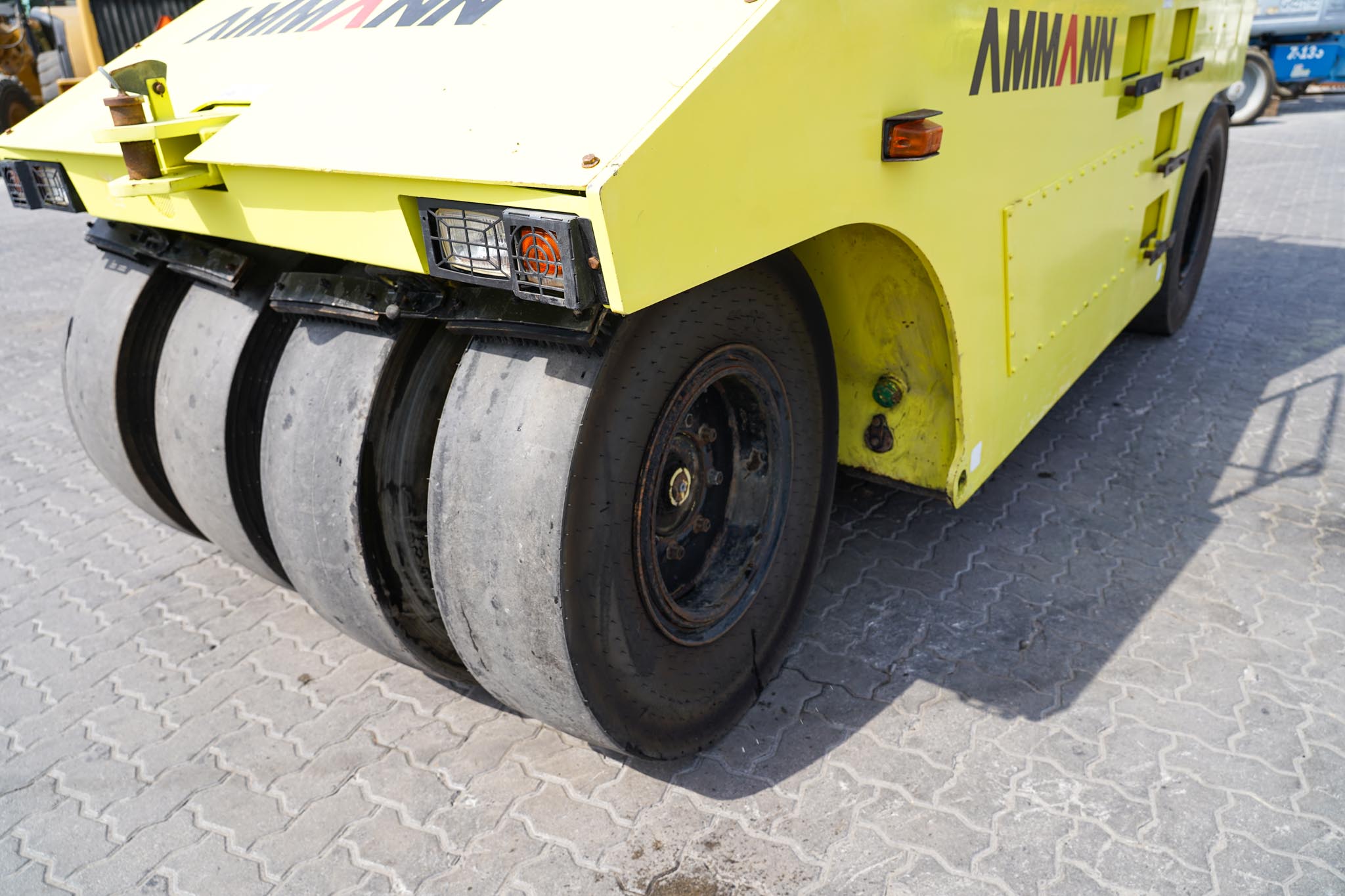 2008 Ammann AP 240 8 Wheel Pneumatic Roller - Image 7