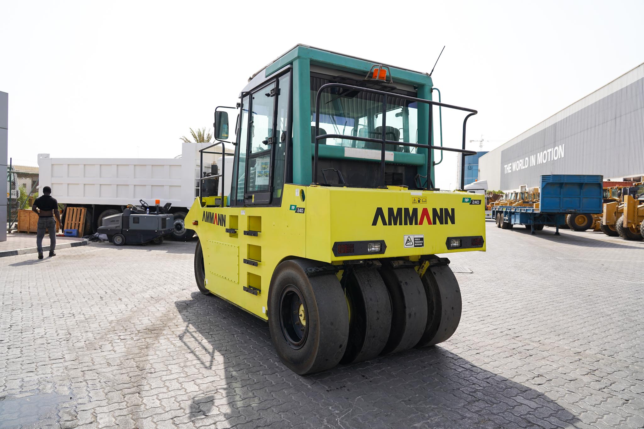 2008 Ammann AP 240 8 Wheel Pneumatic Roller - Image 6