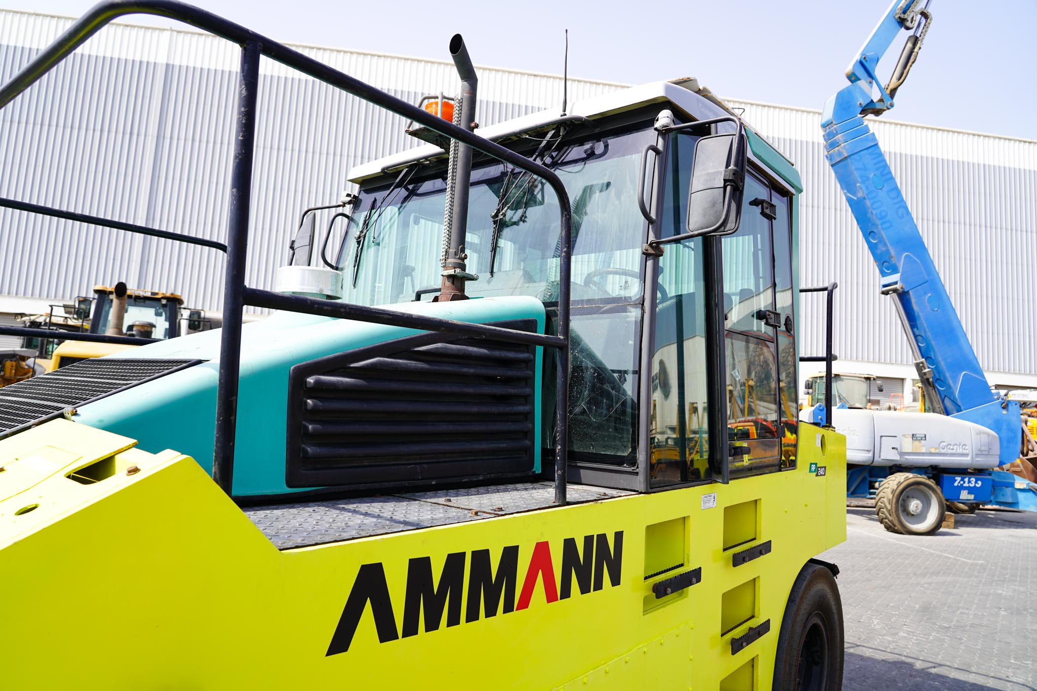 2008 Ammann AP 240 8 Wheel Pneumatic Roller - Image 19