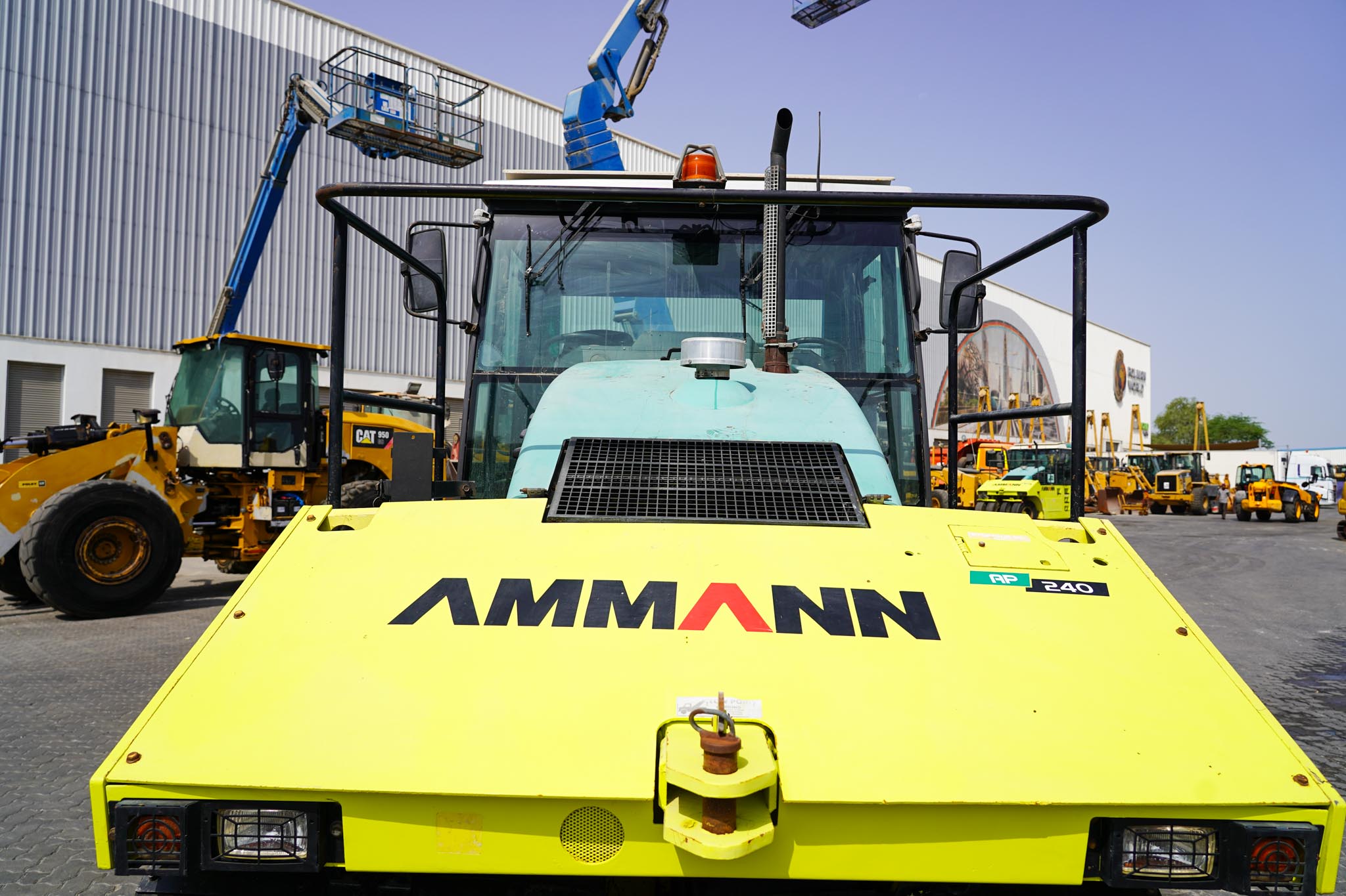 2008 Ammann AP 240 8 Wheel Pneumatic Roller - Image 11