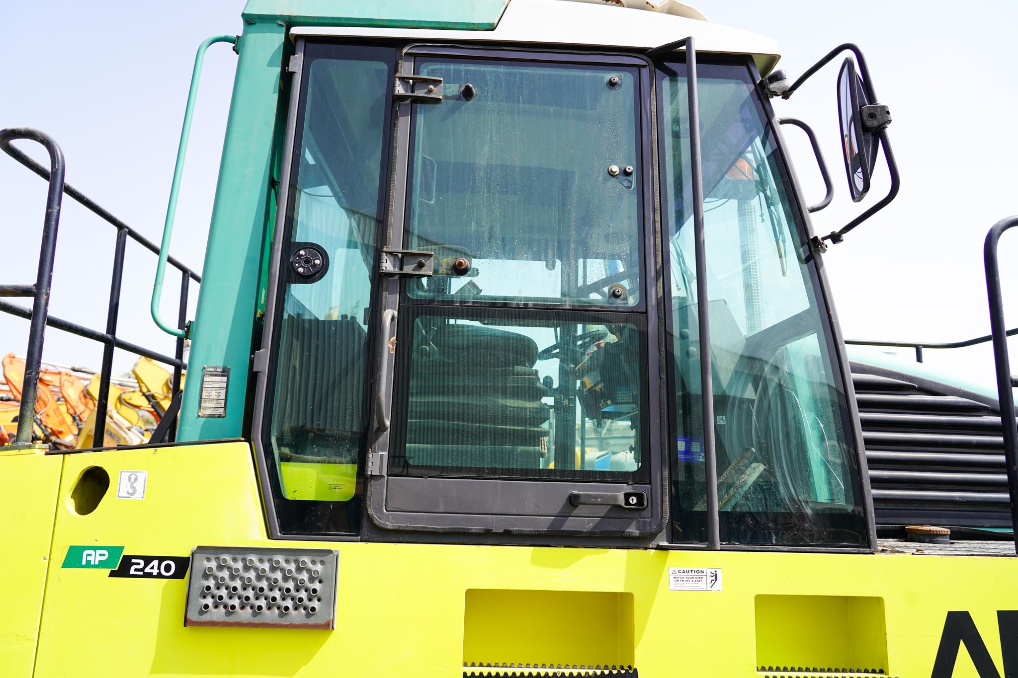 2008 Ammann AP 240 8 Wheel Pneumatic Roller - Image 15
