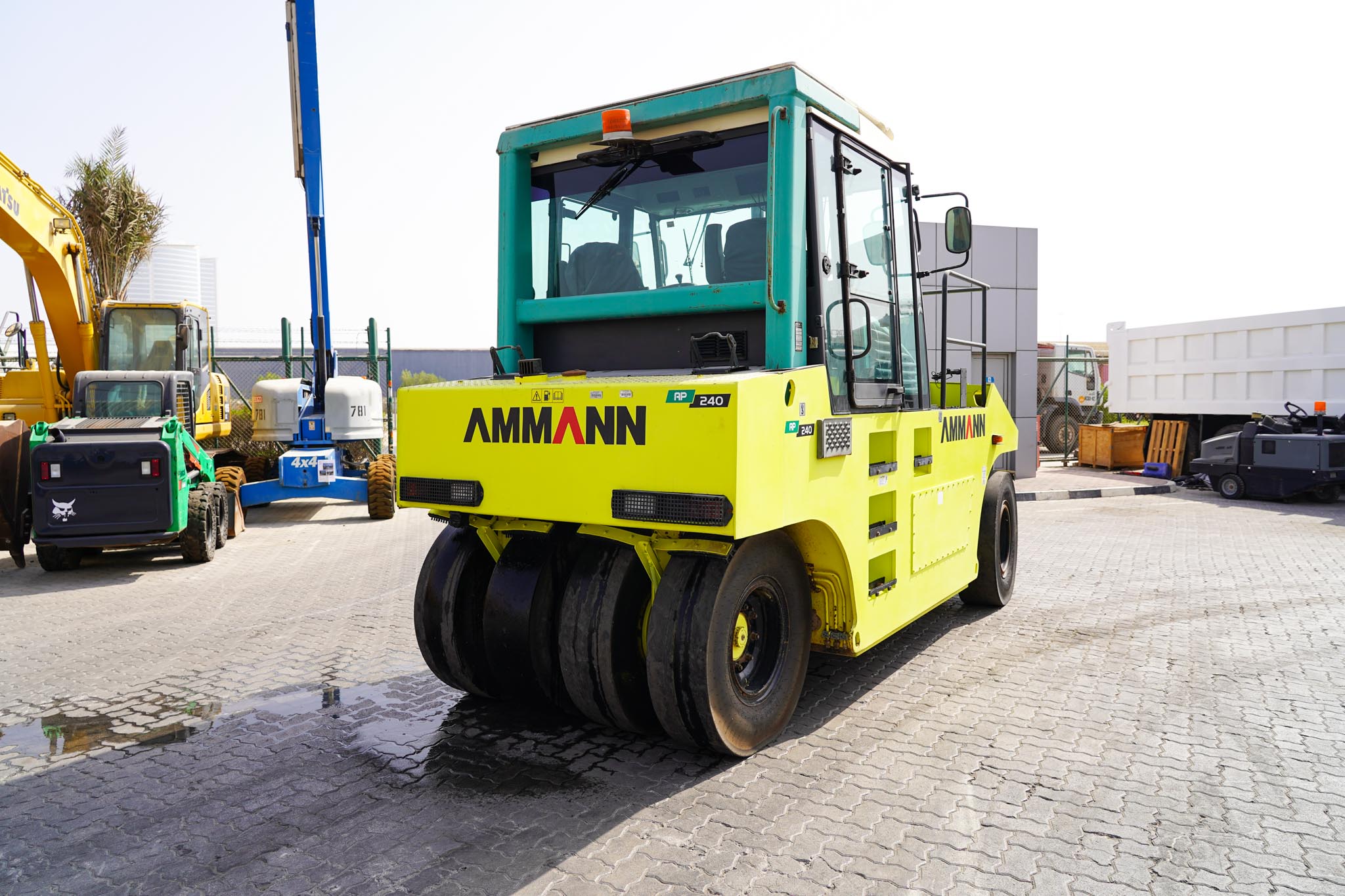 2007 Ammann AP 240 8 Wheel Pneumatic Roller - Image 6