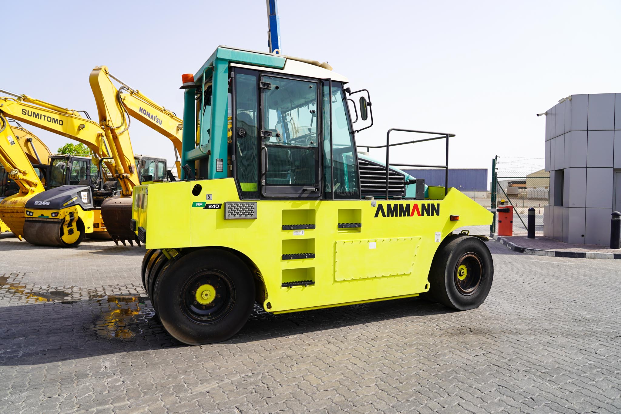 2007 Ammann AP 240 8 Wheel Pneumatic Roller - Image 7