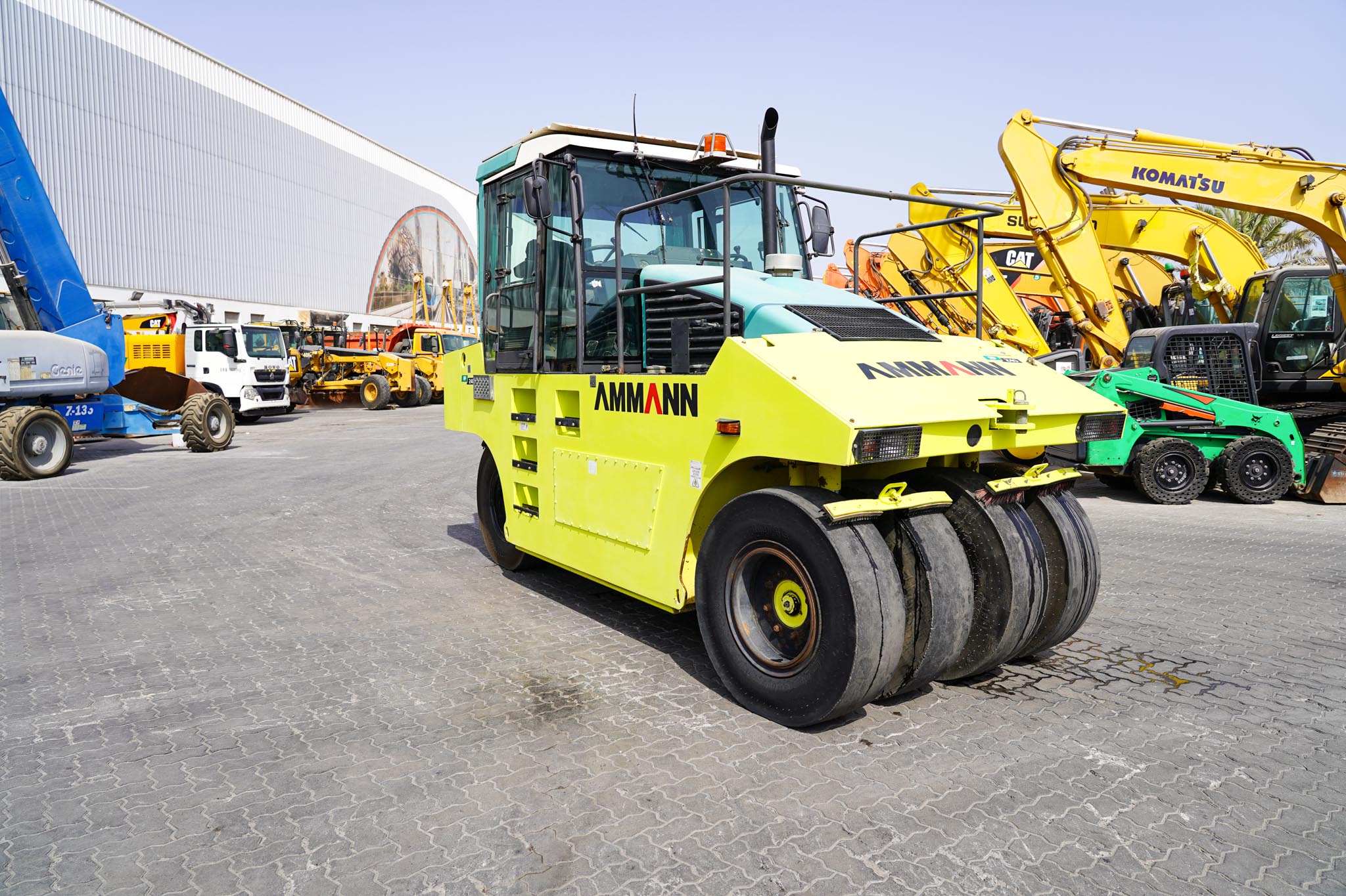 2007 Ammann AP 240 8 Wheel Pneumatic Roller - Image 4