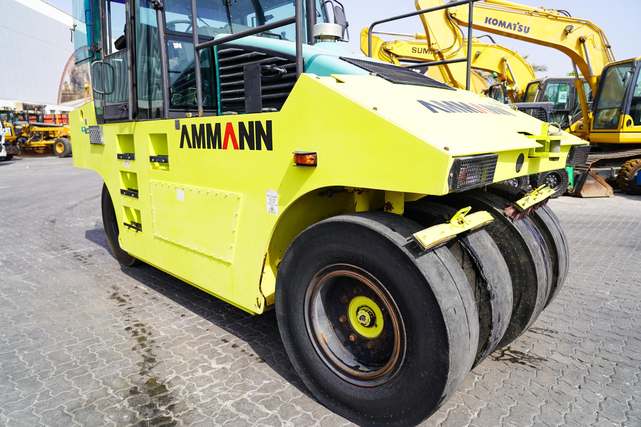 2007 Ammann AP 240 8 Wheel Pneumatic Roller - Image 8