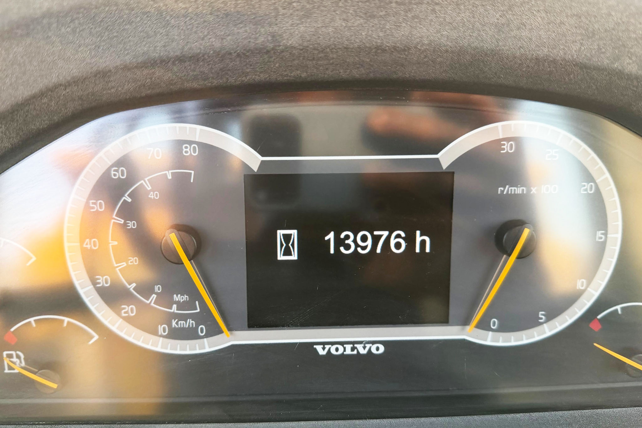 2017 VOLVO A40G Articulated Dump Truck - Image 32