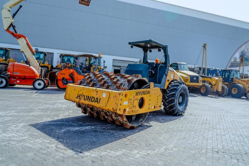 2016 HYUNDAI HR110C-9  Padfoot Drum Compactor