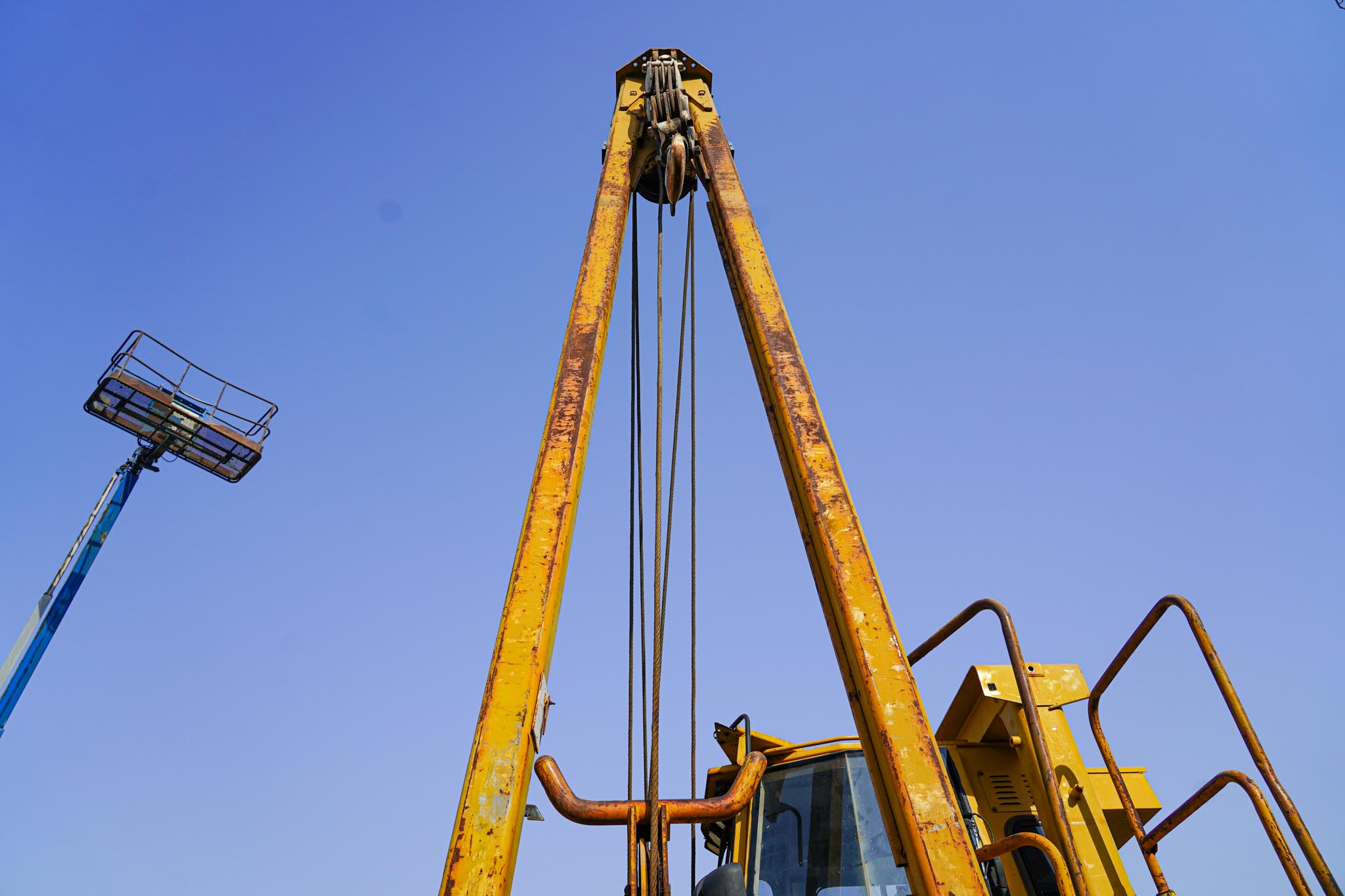 1999 CAT 572R Pipe Layer - Image 7