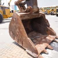2017 VOLVO EC480DL Tracked Excavator - Image 6