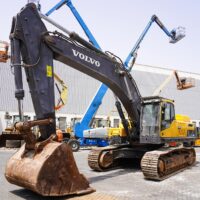 2017 VOLVO EC480DL Tracked Excavator - Image 2