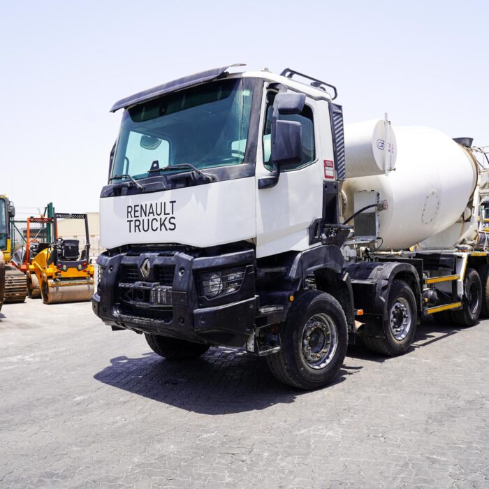 2019 RENAULT K440 Cement Mixer