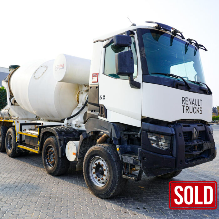 2019 RENAULT K440 8X4X2 Cement Mixer Truck