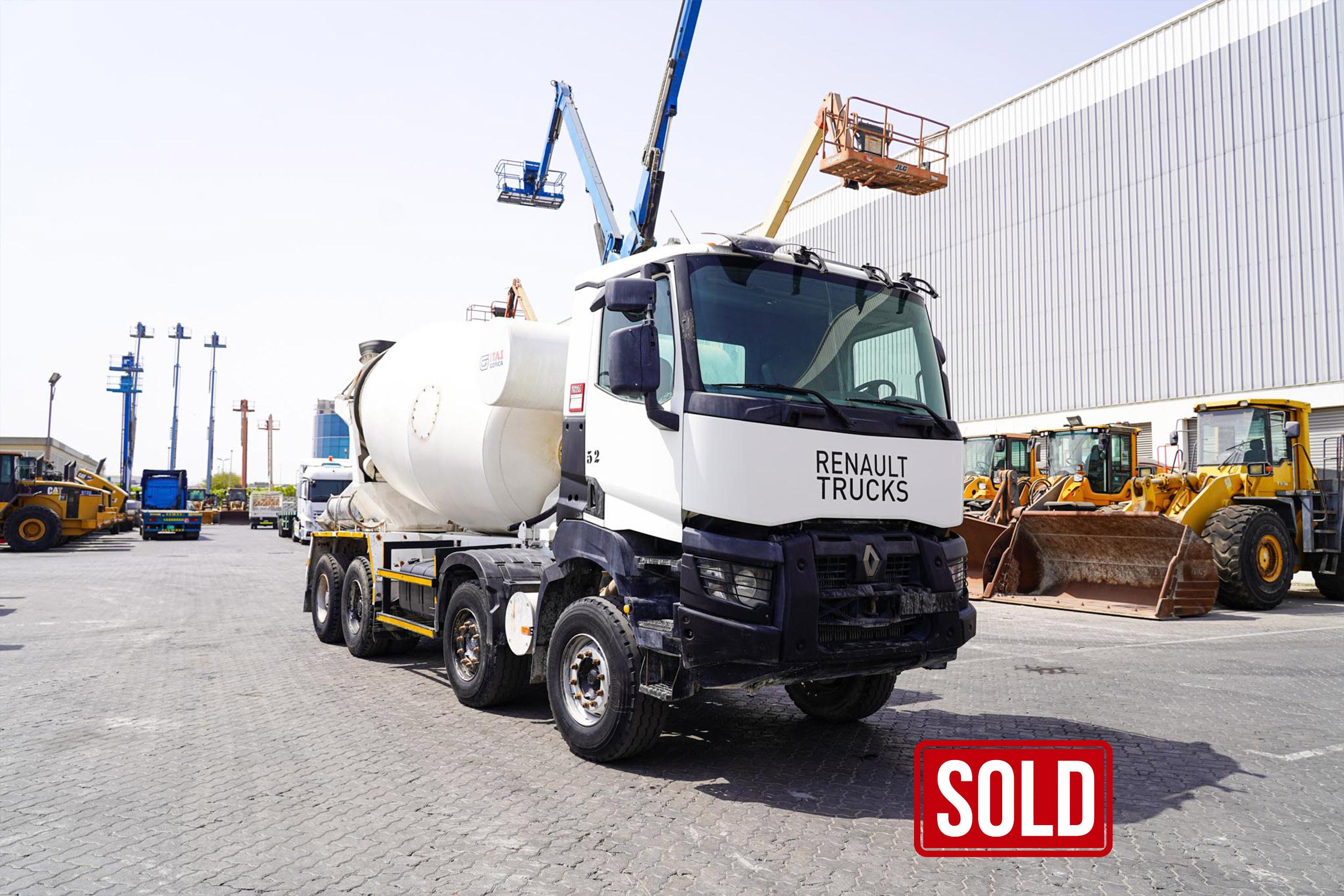 2019 RENAULT K440 Cement Mixer