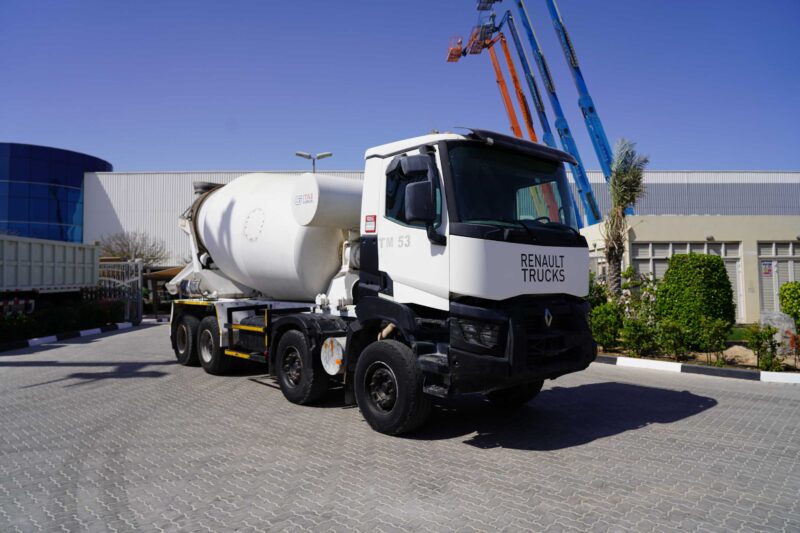 2019 RENAULT K440 Cement Mixer