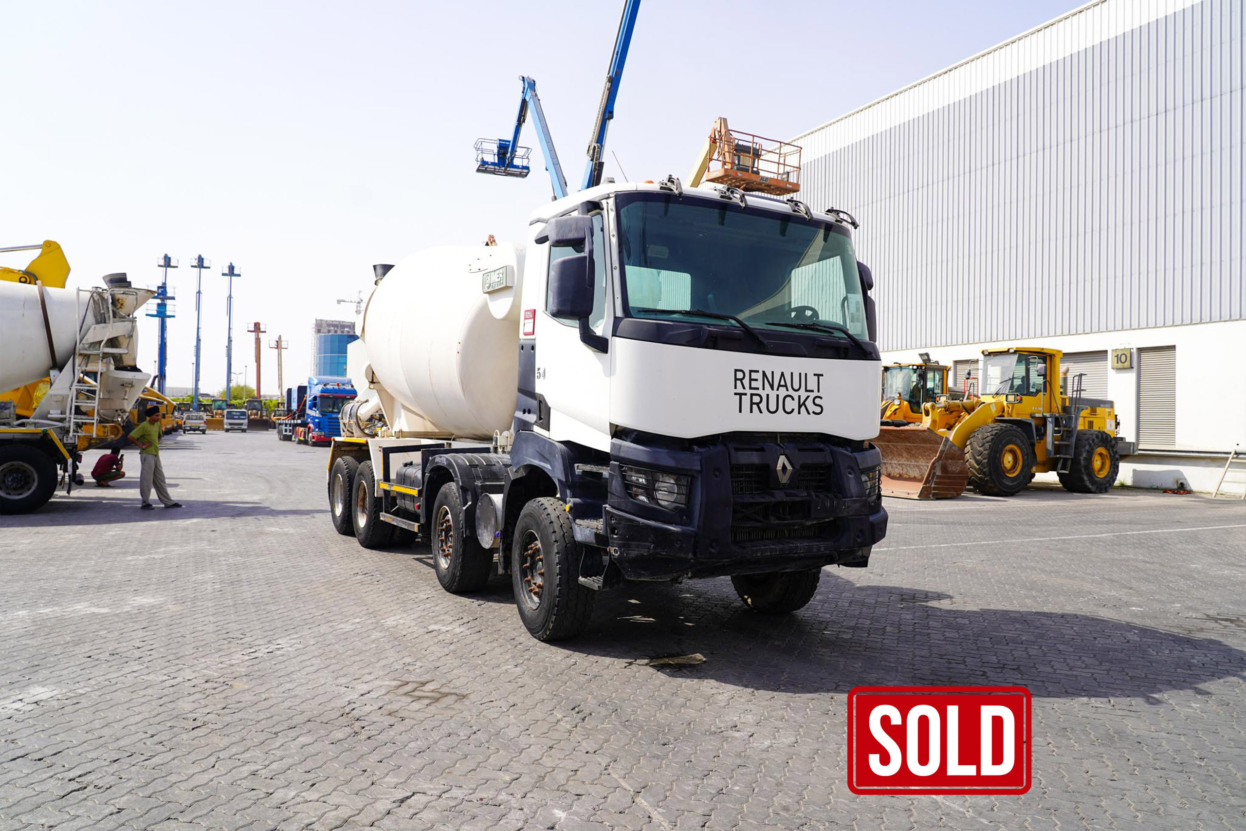 2019 RENAULT K440 Cement Mixer