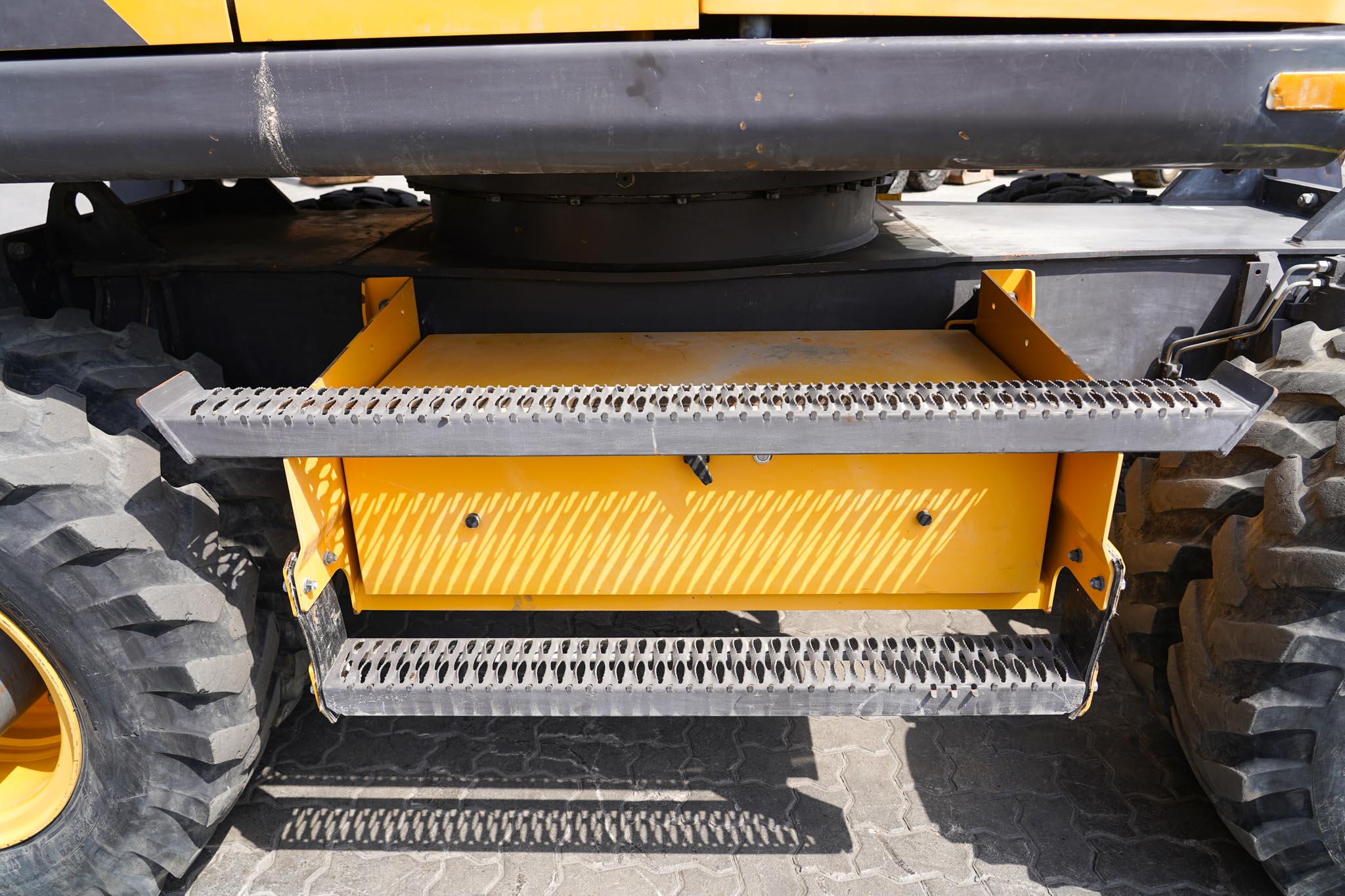 2014 VOLVO EW160D Wheel Excavator - Image 15