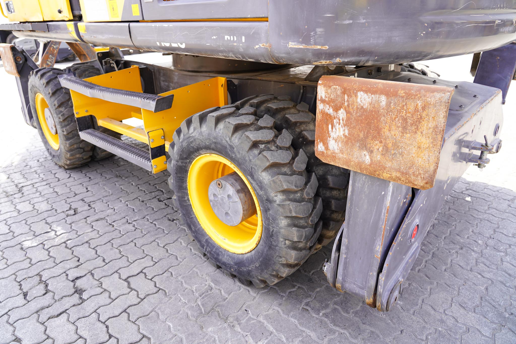 2014 VOLVO EW160D Wheel Excavator - Image 20