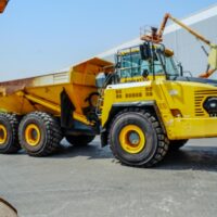 2020 KOMATSU HM400-5 Articulated Dump Truck - Image 2