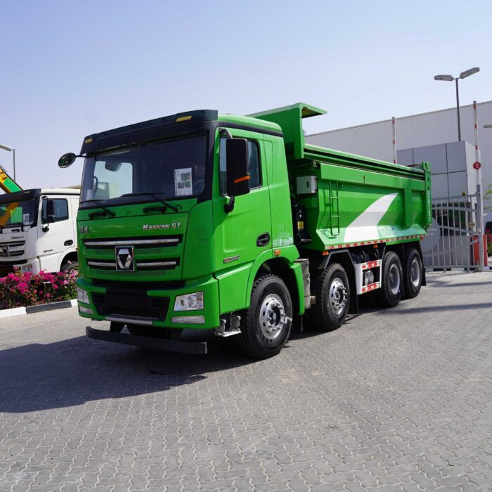 2021 XCMG XGA3310D5WE 8x4 Twin-Steer Sleeper Dump Truck