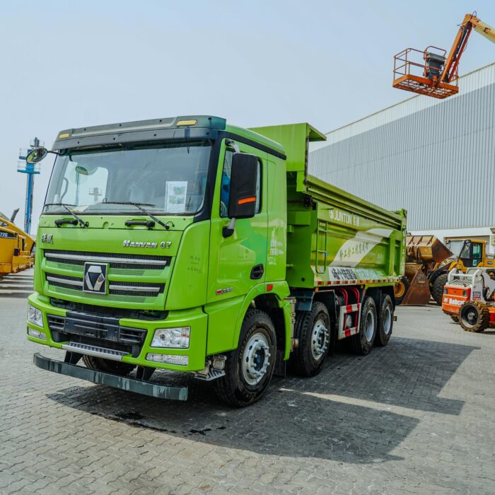 2021 XCMG NXG3310D5WEMX 8x4 Twin-Steer Sleeper Dump Truck (Unused)