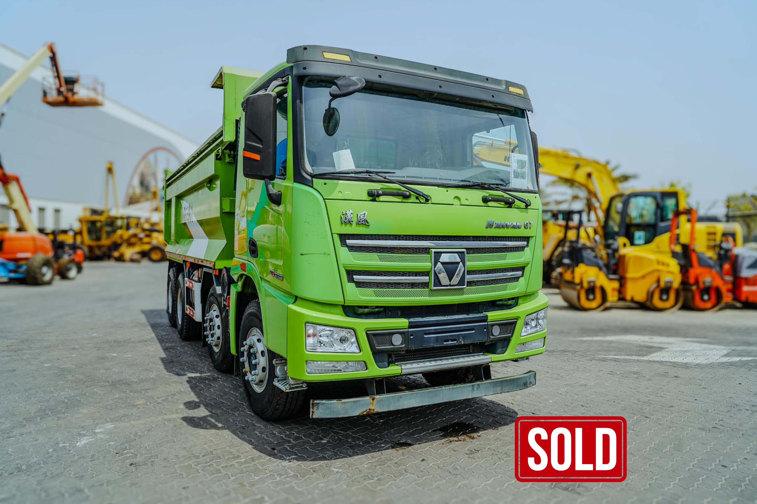 2021 XCMG NXG3310D5WEMX 8x4 Twin-Steer Sleeper Dump Truck (Unused)