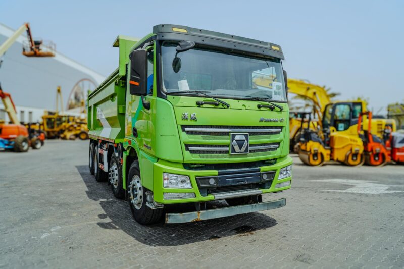 2021 XCMG NXG3310D5WEMX 8x4 Twin-Steer Sleeper Dump Truck (Unused)