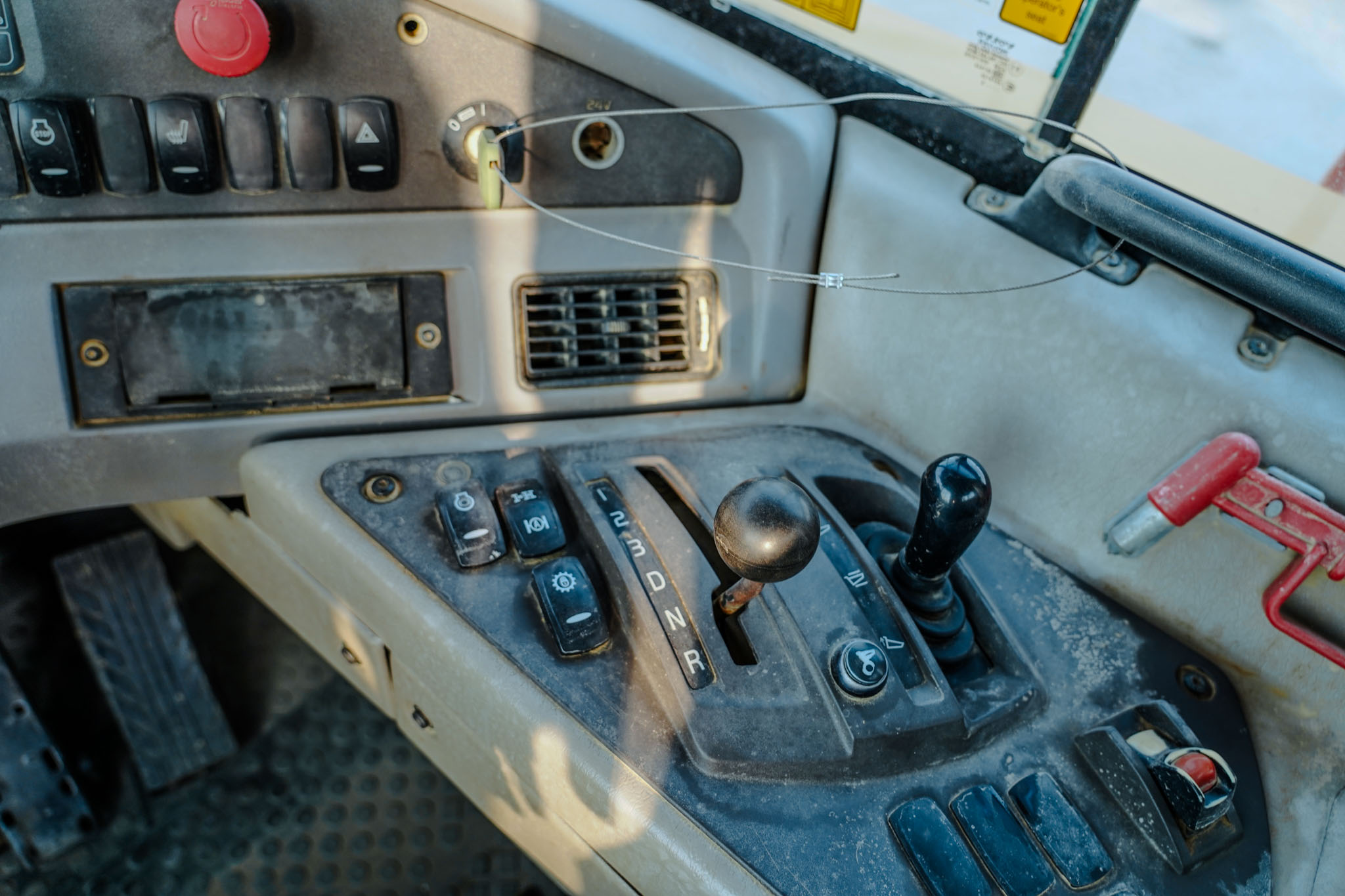 2016 VOLVO A40G Articulated Dump Truck - Image 9
