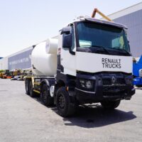 2019 RENAULT K440 Cement Mixer - Image 2
