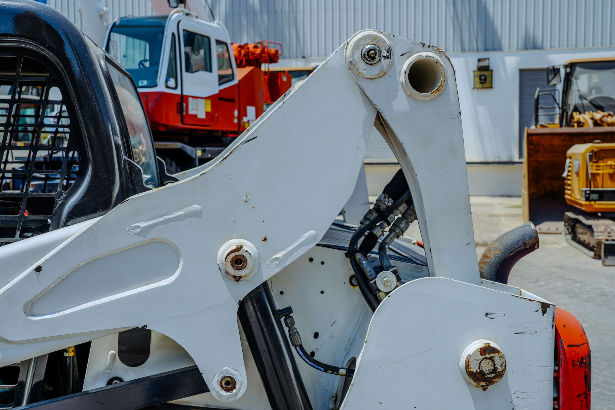 2017 BOBCAT S570 Skid Steer Loader - Image 4