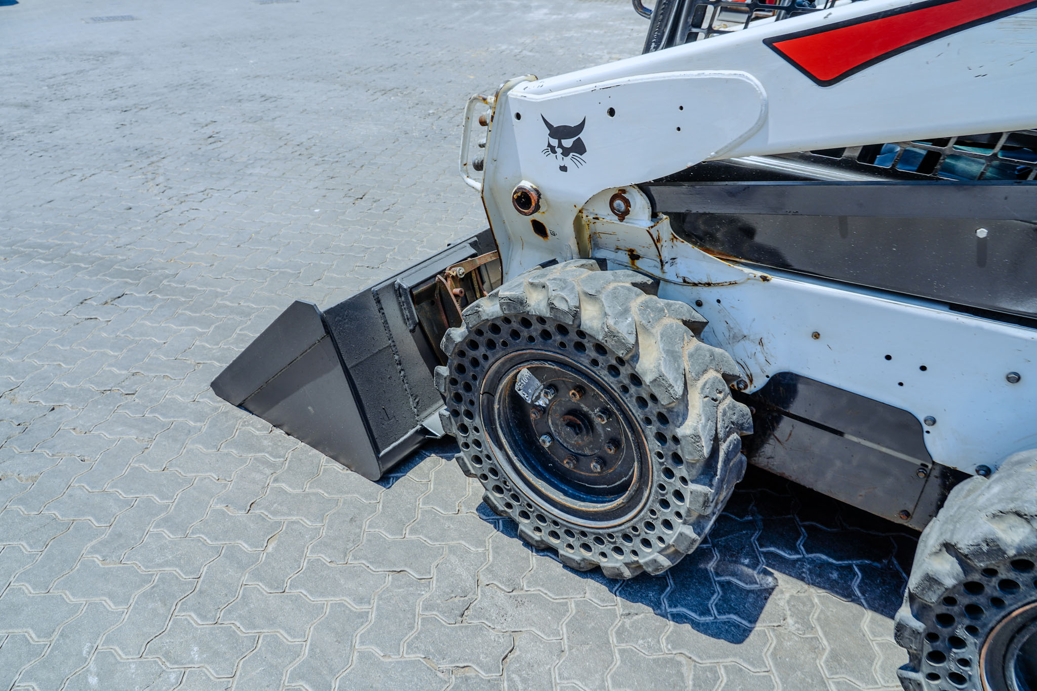 2017 BOBCAT S570 Skid Steer Loader - Image 9