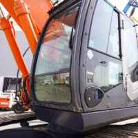 2011 HITACHI ZX330LC-3 Hydraulic Excavator - Image 3