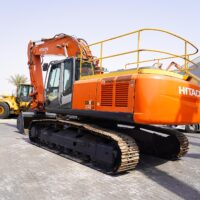 2011 HITACHI ZX330LC-3 Hydraulic Excavator - Image 4