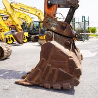 2017 DOOSAN DX300LC Hydraulic Excavator - Image 3