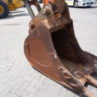 2021 DOOSAN DX 200 A Hydraulic Excavator - Image 2