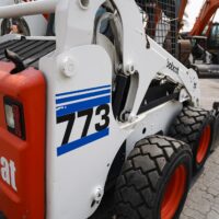 2001 BOBCAT 773 Skid Steer Loader - Image 13