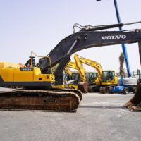 2017 VOLVO EC480DL Tracked Excavator - Image 3