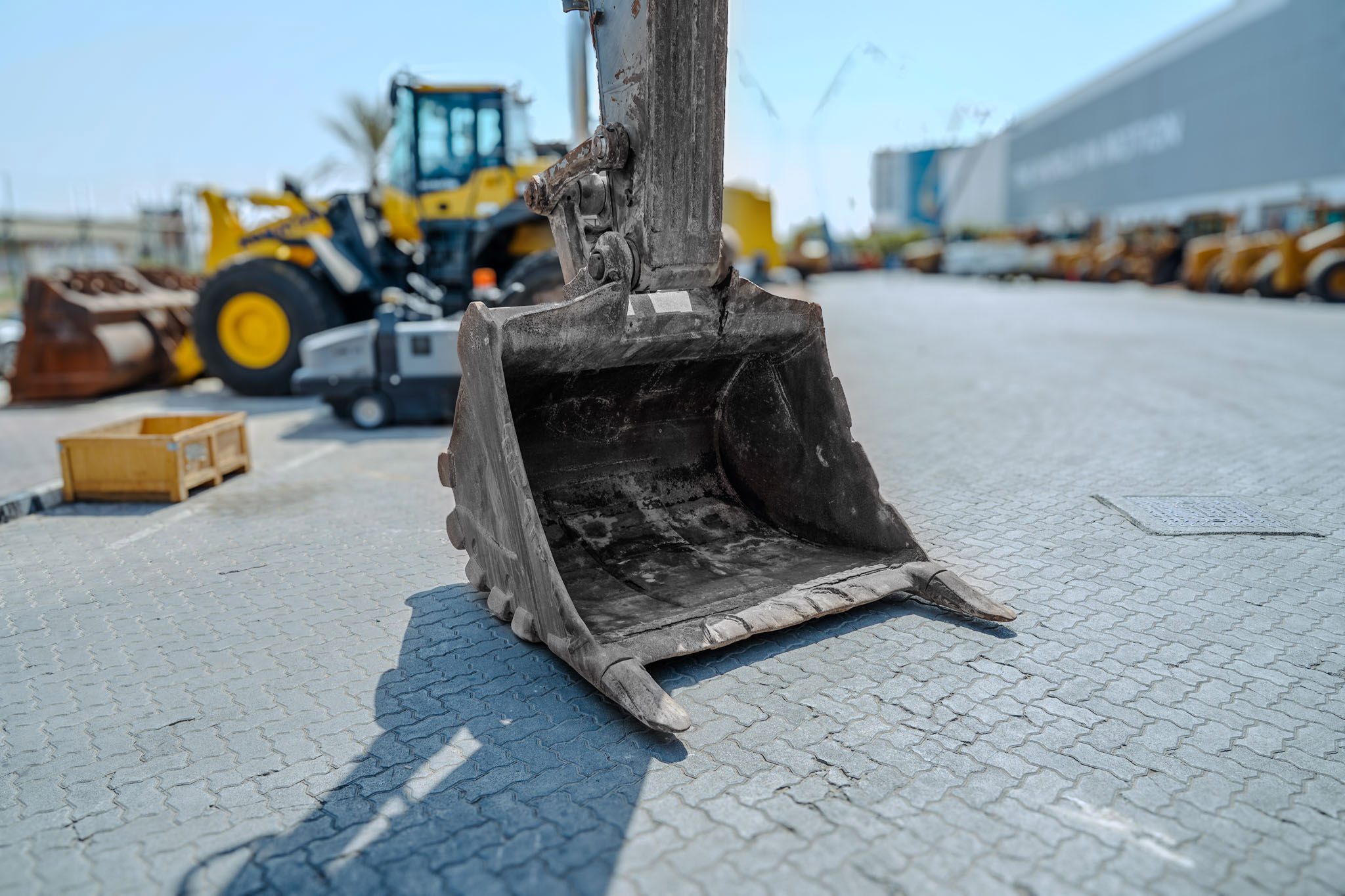 2017 VOLVO EC480DL Tracked Excavator - Image 14