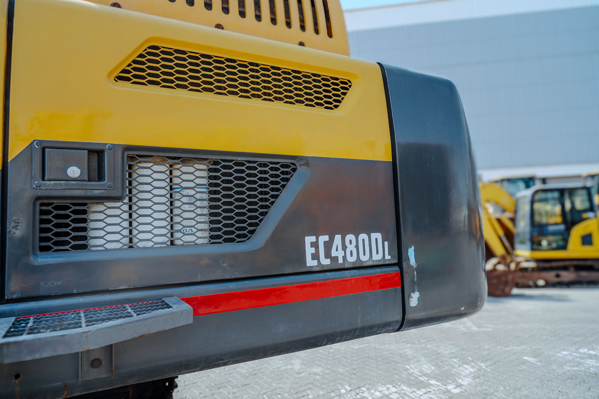 2017 VOLVO EC480DL Tracked Excavator - Image 16
