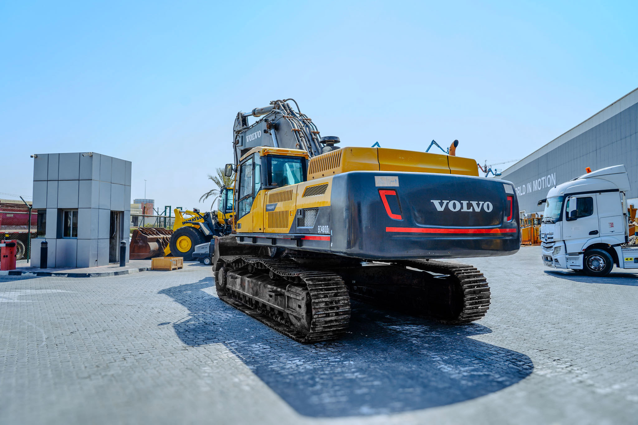 2017 VOLVO EC480DL Tracked Excavator - Image 7