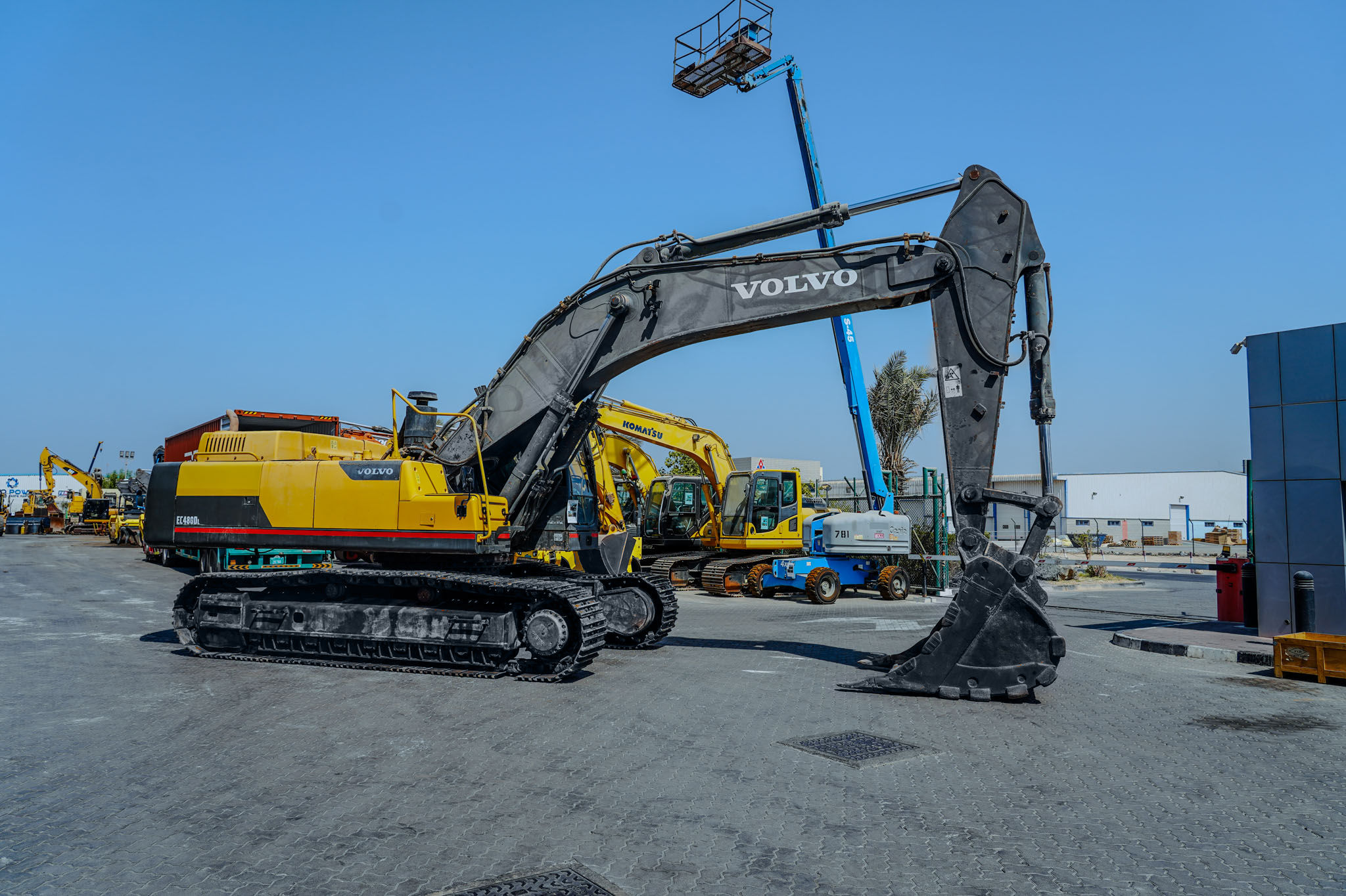 2017 VOLVO EC480DL Tracked Excavator - Image 23