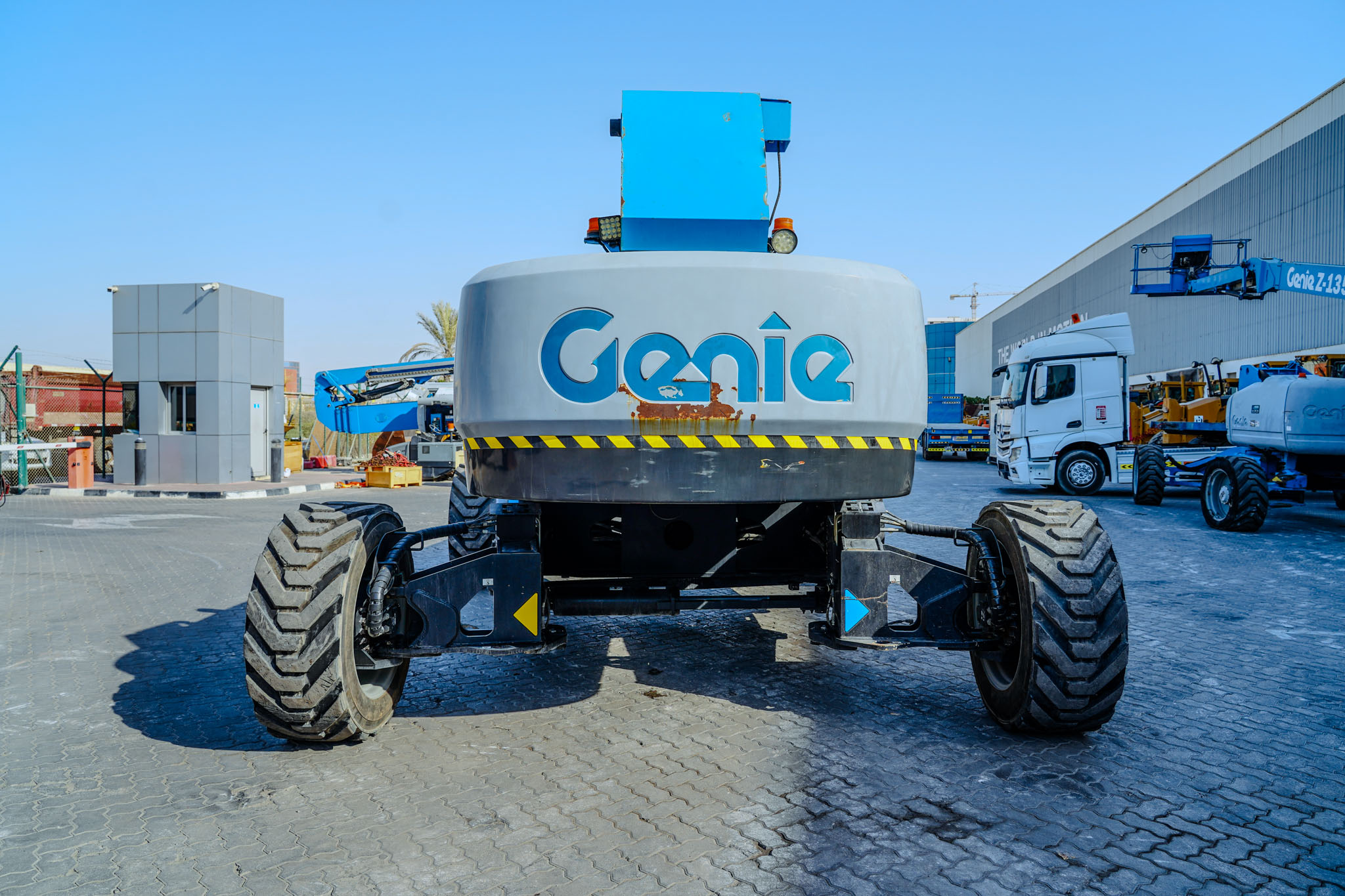 2018 GENIE SX-125XC 4WD Diesel Boom Lift 38.10 m - Image 4