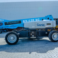 2018 GENIE SX-125XC 4WD Diesel Boom Lift 38.10 m - Image 3