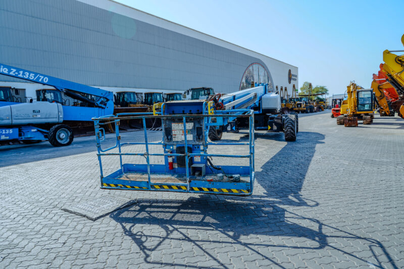2018 GENIE SX-125XC 4WD Diesel Boom Lift 38.10 m